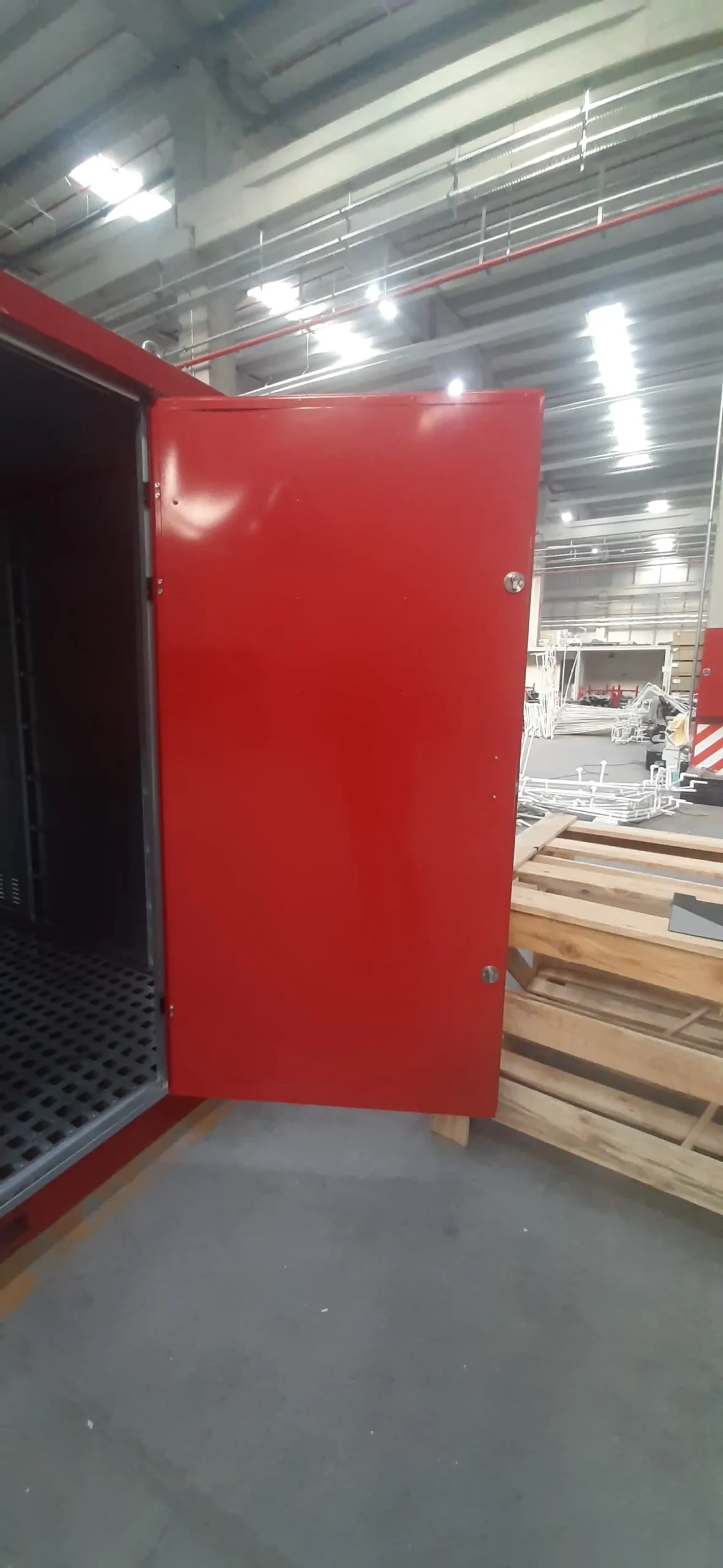 Durable disposal and waste hygienic container designed for safe collection, secure storage, and hygienic industrial waste handling.