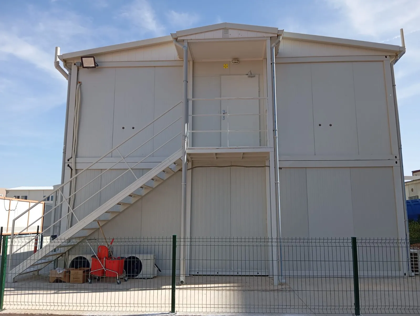 Prefabricated dining hall installed at construction site