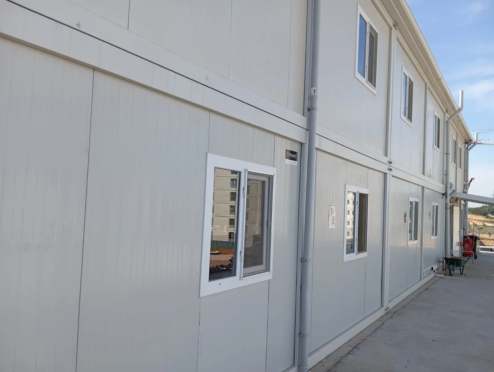 Food distribution area inside prefabricated dining hall