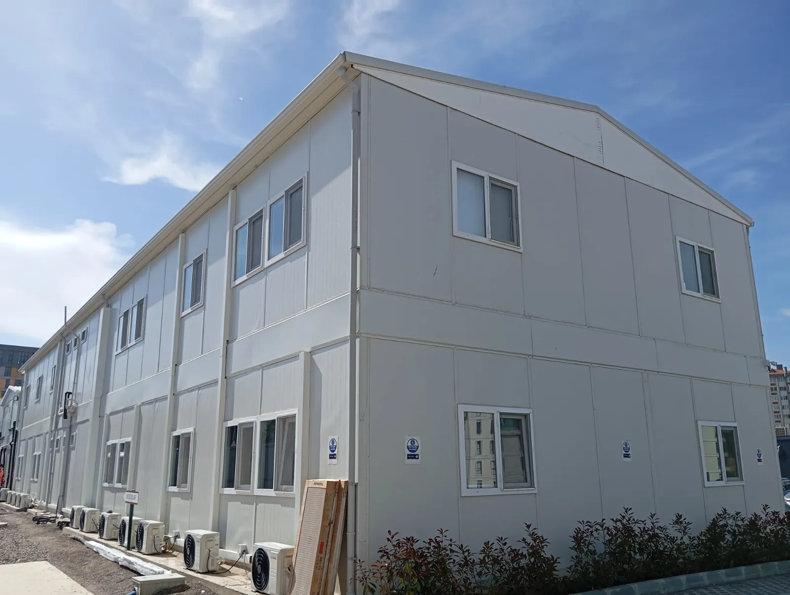 Aesthetic and functional prefabricated dining hall example